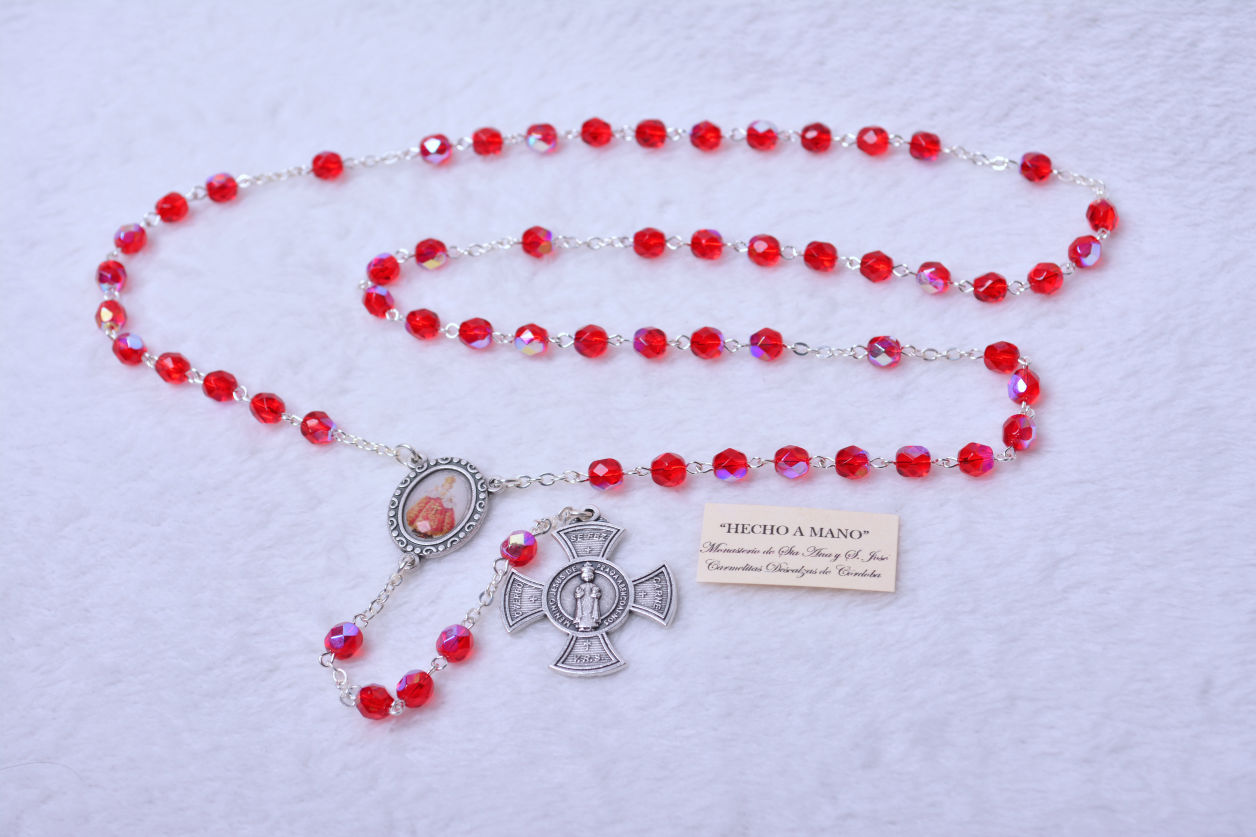 Rosario hecho a mano de cristal de bohemia rojo